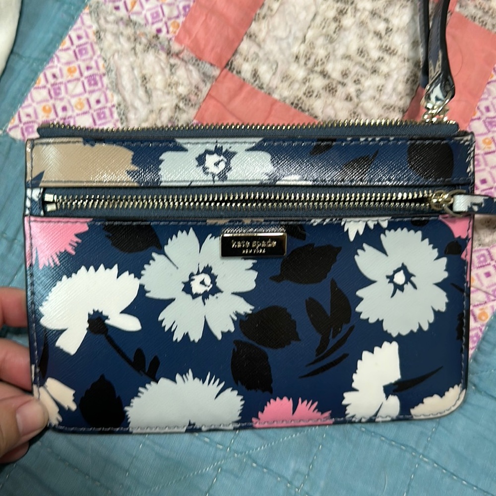 Kate Spade floral wristlet